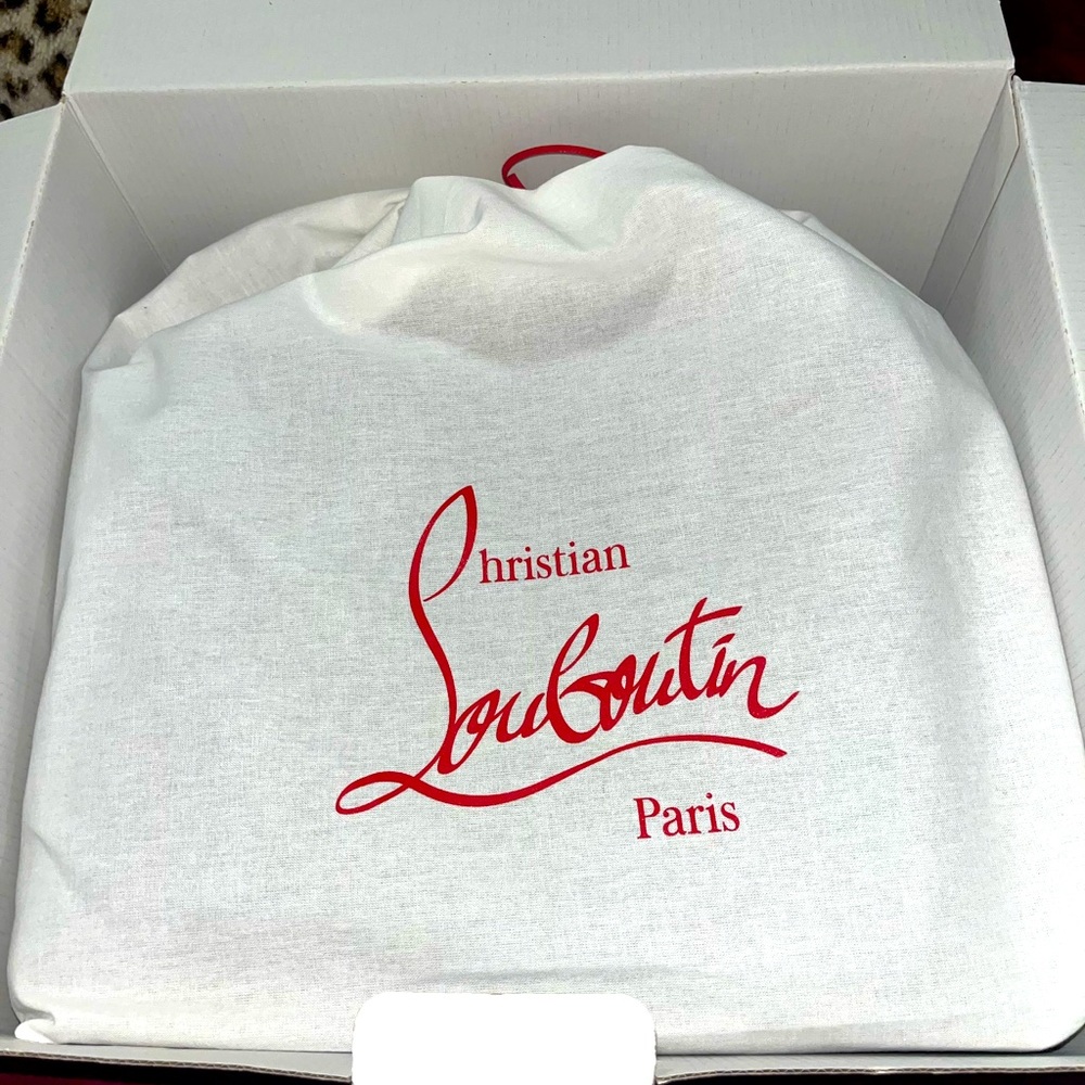 Tote bag ( New Christian louboutin + marvel collection )
